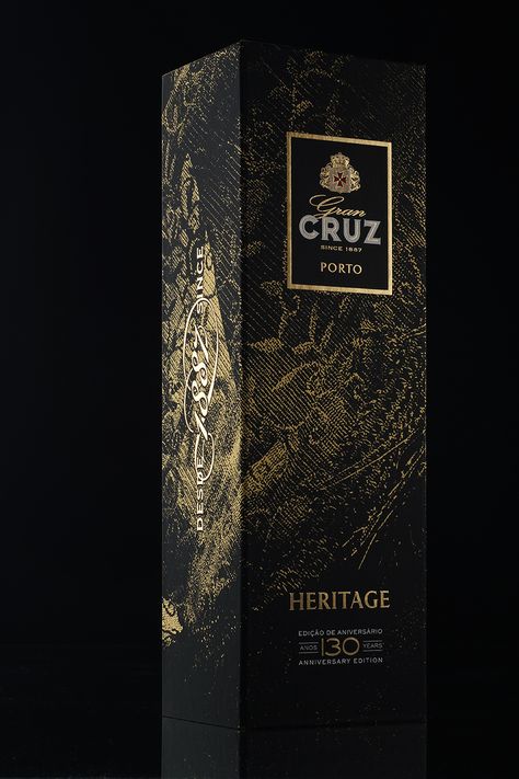 Gran Cruz - Special Edition Heritage Black Gold Packaging Design, Heritage Packaging Design, Black And Gold Packaging, Luxury Product Packaging, Spade Wallpaper, Perfume Packaging Design, Perfume Package, Kate Spade Wallpaper, Art Packaging