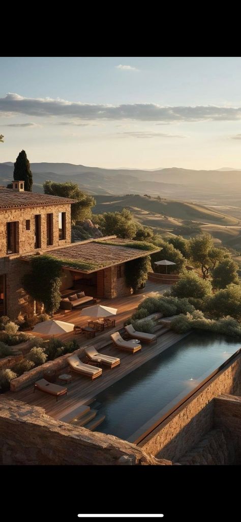 Tuscany House Exterior, Tuscan Villa Exterior, Modern Tuscan Home, Modern Italian Villa, Tuscan Cottage, Modern Italian Home, Tuscan Houses, Tuscany Home, Tuscany House