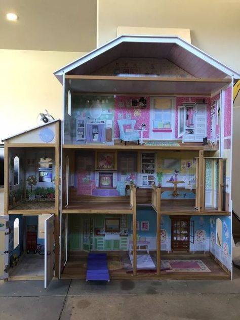 Kidkraft Barbie House Makeover, Barbie Doll House Renovation, Diy Barbie House Remodel, Makeover Barbie House, Barbie House Renovation, Diy Dollhouse From Cube Storage, Dollhouse Makeover Diy Ideas, Redo Barbie House Diy Dollhouse, Redo Doll House