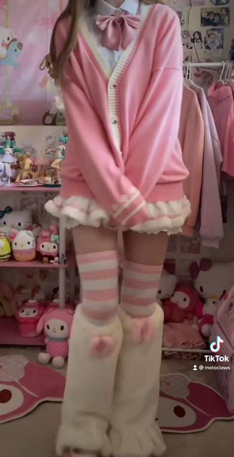 Bunny Core Aesthetic Outfits, Kawaii Clothes Ideas, Kawaii Clothing Ideas, How To Dress Kawaii, Kawaii Style Outfits, Kawaii Outfits Pink, Kawaii Core Outfit, Pink Kawaii Outfits, Kawaiicore Outfit