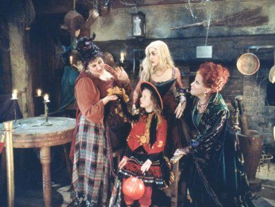 Hocus Pocus 1993, Kathy Najimy, Kenny Ortega, What Is Halloween, Halloween Memes, 90s Halloween, Halloween Vibes, Season Of The Witch, Halloween 2018