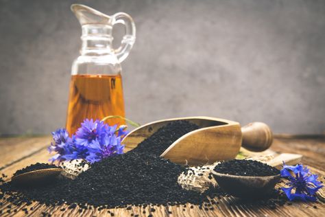 Black Seed Oil Benefits, Black Cumin Seed Oil, Black Cumin Seed, Ayurvedic Hair Oil, Black Cumin, Nigella Seeds, Luscious Hair, Black Seed Oil, Anti Aging Ingredients