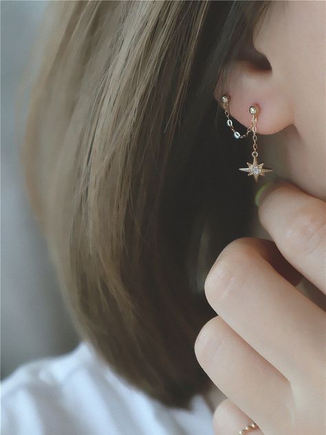 Earrings Double Lobe, Earrings 2 Holes Gold, Double Earrings Aesthetic, Double Lobe Piercing Jewelry, 2nd Hole Earrings, Second Love Piercing, Double Love Piercing Ideas, Double Lobe Piercing Earrings, Double Lobe Earrings