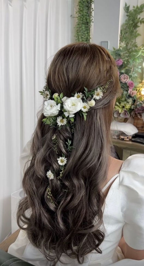 Prom Hair, Long Hair Wedding Styles, Wedding Hair Inspiration, Bridal Hair Vine, Hairdo For Long Hair, Wedding Hair And Makeup, العناية بالشعر, Aesthetic Hair, Bride Hairstyles