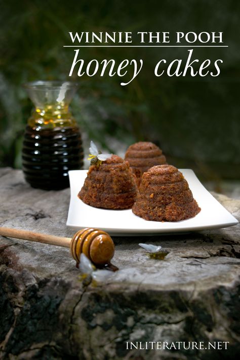 Turn Winnie the Pooh's favourite treat into a baked sweet- honey cakes in the shape of beehives! Fairytale Cafe, Literary Recipes, Movie Foods, Literary Food, Fictional Food, Culture Recipes, Movies Food, Fairytale Food, Lost Recipes