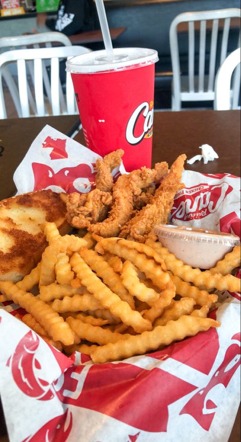 Raise And Canes, Raising Canes Food, Canes Chicken Aesthetic, Raising Canes Aesthetic, Aesthetic French Fries, Chicken Fingers And Fries Aesthetic, Cheesy Fries Aesthetic, Canes Food, Fried Chicken Aesthetic Food