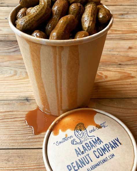 6 flavors of boiled peanuts you have to try from Alabama Peanut Company - SoulGrown Cajun Boiled Peanuts, Pub Snack, Jalapeño Peppers, Peanuts Party, Boiled Peanuts, Southern Fashion, Peanut Recipes, Sweet Heat, Sriracha Sauce