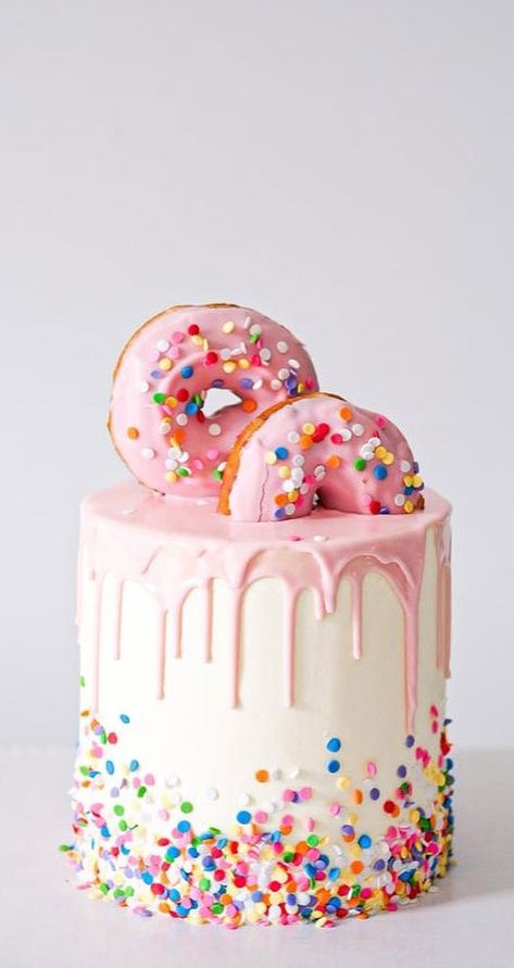 Minimalist Birthday Cake, Birthday Cake Aesthetic, Donut Birthday Cake, Colorful Birthday Cake, Sprinkles Birthday Cake, 12th Birthday Cake, 8th Birthday Cake, Small Birthday Cakes, Cake For Boyfriend