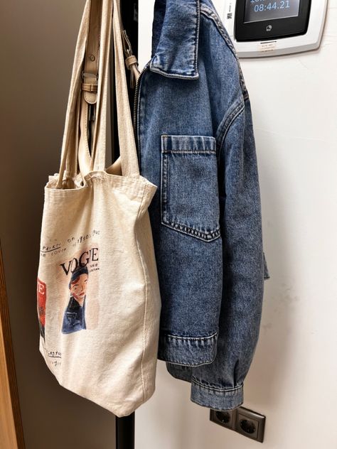 Mango denim jacket Bandana Outfit, Outfit Denim, Ootd Fall, Denim Outfit, Reusable Tote, Denim Jacket, Reusable Tote Bags, Mango, Fall Winter