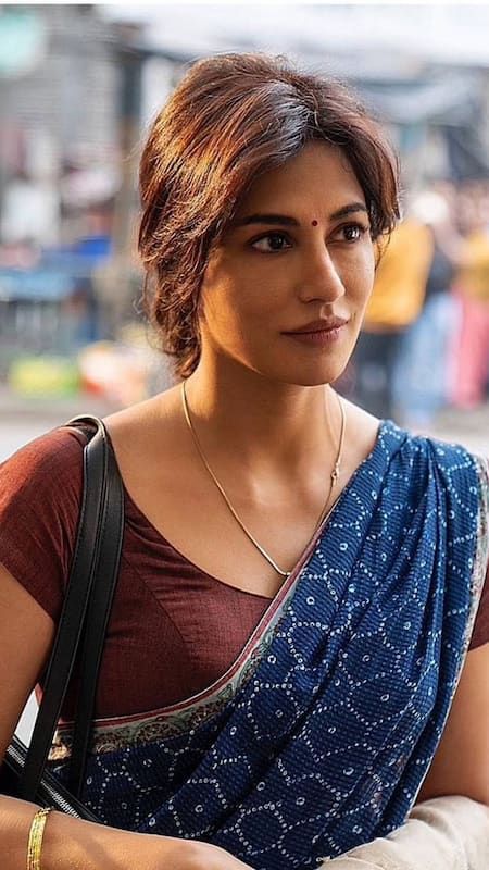 Actress Kiss, Ruffled Saree, Chitrangada Singh, Shiva Photos, Bollywood Celebrities, Indian Beauty Saree, India Beauty, Saree Collection, Bollywood Actress