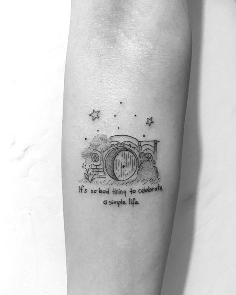 🖤 #lordoftherings #bilbobaggins #customdesign #customtattoo #tattoo #tattoodesign #tattooideas #tattooart #tattooartist #tattoo #ink #inked… Hobbit Hole Tattoo, Hole Tattoo, Hobbit Tattoo, Tolkien Tattoo, Lotr Tattoo, Lord Of The Rings Tattoo, Nerdy Tattoos, Bookish Tattoos, Nerd Tattoo