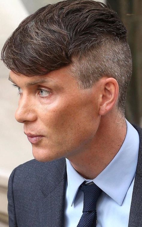 Cillian Murphy Haircut, Thomas Shelby Haircut, Tommy Shelby Hair, Murphy Cillian, Peaky Blinders Hair, Short Fade Haircut, Hair Cut Guide, Mens Hairstyles Fade, Peaky Blinders Tommy Shelby