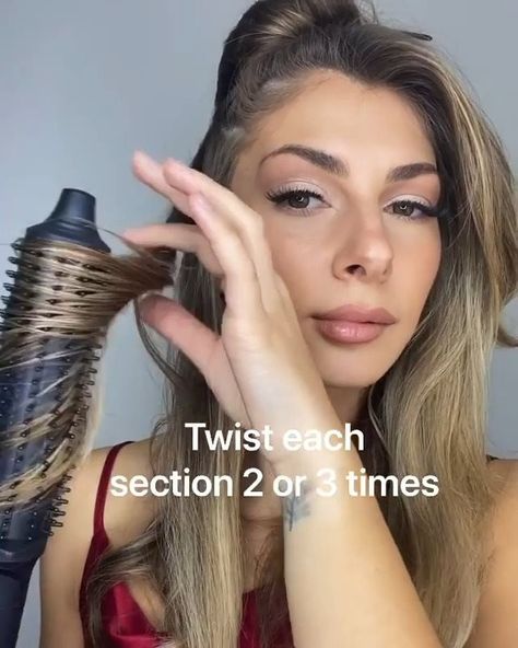 ghd hair on Instagram: “The NEW ghd rise volumising hot brush is making BIG moves ✌️✨ Watch @msjelenavasic create bouncy voluminous tresses with ease 😍🔥  #ghd…” Ghd Rise Tutorial, Ghd Brush, Hot Brush Styling, Ghd Rise, Hot Brush, Ghd Hair, Big Move, Hair Curler, Hair Curlers