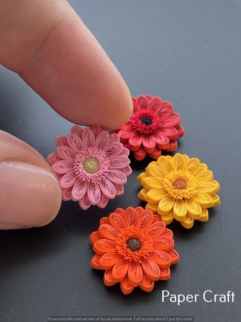 Craft room ideas-DIY Craft Flower Paper: 15 Beautiful Ideas for Gifts and Decor Diy Quilling Crafts, Quilling Flower Designs, Paper Quilling Earrings, Paper Quilling For Beginners, Paper Quilling Flowers, Paper Quilling Cards, Paper Quilling Jewelry, Quilling Work, Desain Quilling