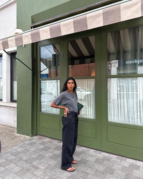 Monikh (@monikh) • Instagram-foto's en -video's Monikh Dale, Todays Outfit, Minimal Fashion, Who What Wear, Winter Wardrobe, Black Grey, Everyday Look, Spring Summer Fashion, Capsule Wardrobe