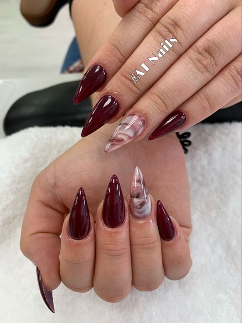 Wine Marble Nails, Red Wine Color Nails, Burgundy Marble Nail Designs, Dark Red Marble Nails, Marble Valentines Nails, Maroon Marble Nails, Burgundy Marble Nails, Red Marble Nails, Chipped Nail Polish