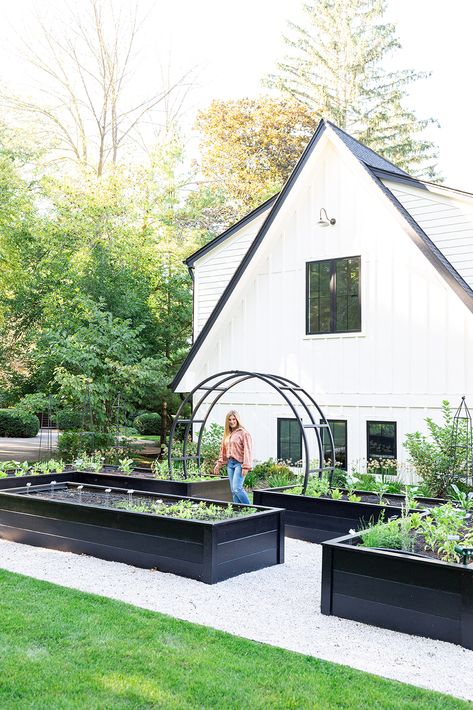 Custom Garden Design: A Black & White Kitchen Garden - Katie Oglesby, Garden Designer & Lifestyle Coach Unique Raised Garden Beds, Kitchen Garden Design, Brick Driveway, Garden Bed Layout, Raised Bed Garden Design, Black White Kitchen, Raised Vegetable Gardens, Black And White Kitchen, Garden Layout Vegetable