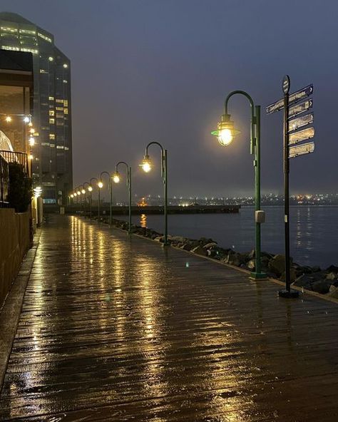 Paul C. Fraser on Instagram: "Foggy, rain soaked morning in Halifax, NS. . #halifax #halifaxnoise #discoverhalifax #novascotia #downtownhalifax" Halifax Nova Scotia Downtown, Halifax Nova Scotia Aesthetic, Halifax Aesthetic, Tokyo 1980s, Halifax Downtown, Foggy Rain, Maritime Aesthetic, Window Of Tolerance, Ily Forever