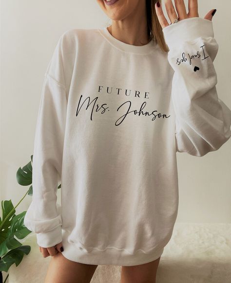 Bride Best Friend, Fiance Sweatshirt, Future Mrs Shirt, Mrs Sweatshirt, Blank Sweatshirts, Bride Sweatshirt, Mrs Shirt, Elegant Aesthetic, Future Mrs