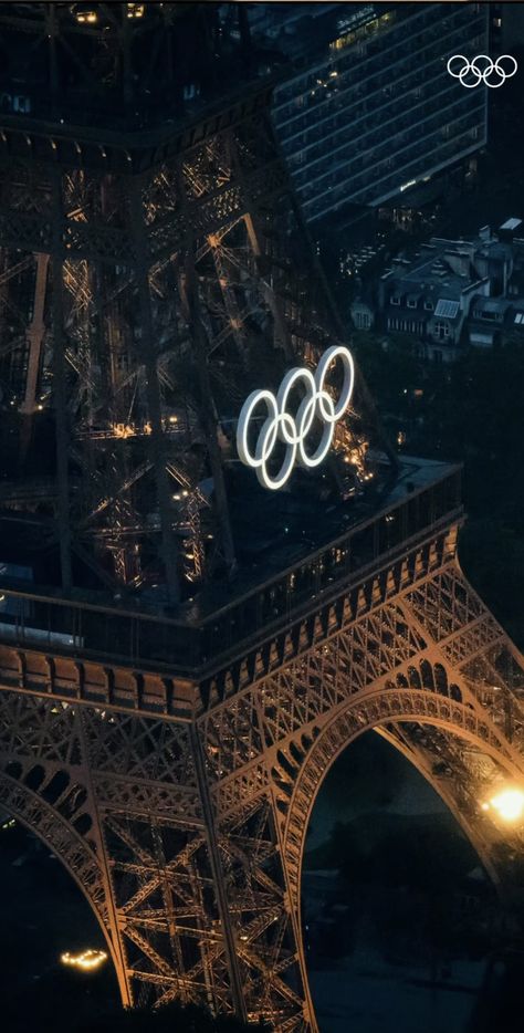 Medals Aesthetic, Olympics Wallpaper, Wallpaper Man, Paris Tour, Paris Tour Eiffel, Olympic Medals, Going For Gold, Olympia, Tennis