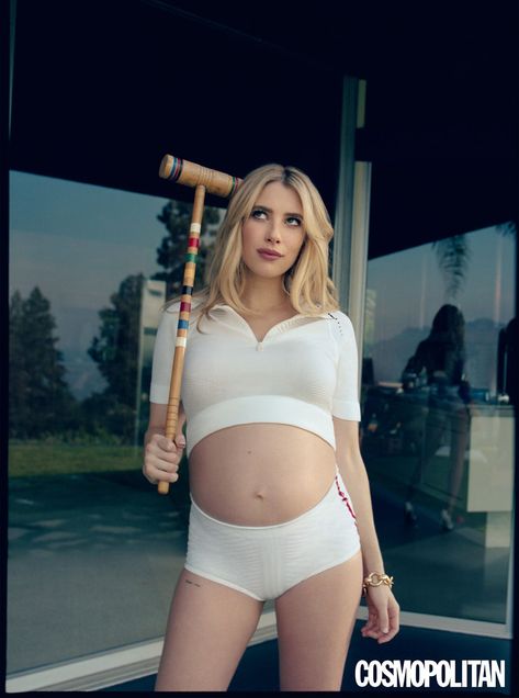 Pregnant Actress, Emma Roberts Style, Giambattista Valli Dress, Frankies Bikinis, Emma Roberts, Baby Bumps, Celebrity Couples, Cosmopolitan, Pregnant Women