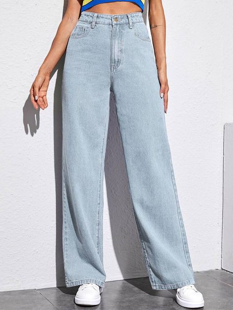 Baggy Jeans For Women, High Rise Denim Jeans, Baggy Clothes, Easy Trendy Outfits, High Rise Mom Jeans, Pinterest Outfits, Modest Fashion Outfits, Girls Fashion Clothes, Mode Inspiration