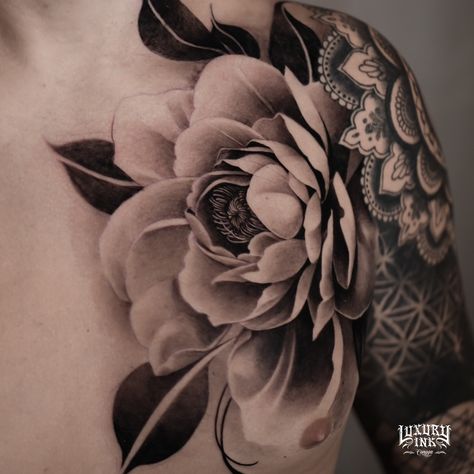 INCREDIBLE FLOWER REALISM TATTOO DONE BY YOGI @LUXURYINKFINELINE DONE USING @eztattooing @cheyenne_tattooequipment @radiantcolorsink @balmtattooindo 💥DM US FOR YOUR FREE CONSULTATION TODAY💥 ▪️WORLDWIDE FAMOUS ARTISTS ▪️PRIVATE LUXURY LOCATION ▪️PACKAGES AVAILABLE ON REQUEST ▪️INTERNATIONAL AWARD WINNING ▪️CUSTOM DESIGNS ▪️VEGAN INK ▪️INTERNATIONAL HYGIENE STANDARDS ▪️SPONSORED BY THE BEST NAMED BRANDS WORLDWIDE FB/INSTA - @luxuryinkbali @luxuryinkcanggu @luxuryinkjakarta 📲 W/A +62 821... Asian Botanical Tattoo, Inverted Flower Tattoo, Award Winning Tattoos, Realism Lotus Tattoo, Angel With Flowers Tattoo, Japanese Flowers Tattoo Design, Flower Realism Tattoo, 3d Flower Tattoo, Realism Floral Tattoo