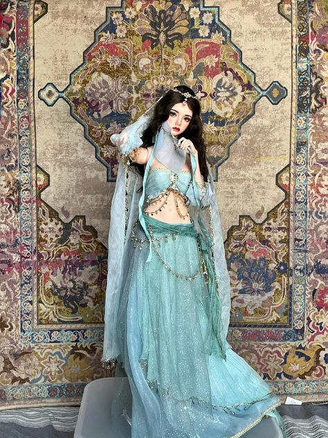 Dunhuang Feitian, Arabic Clothing, Stylish Outfits Casual, Traditional Asian Dress, Goddess Outfit, Dancer Dress, Chinese Style Dress, Pretty Quinceanera Dresses, Queen Outfit