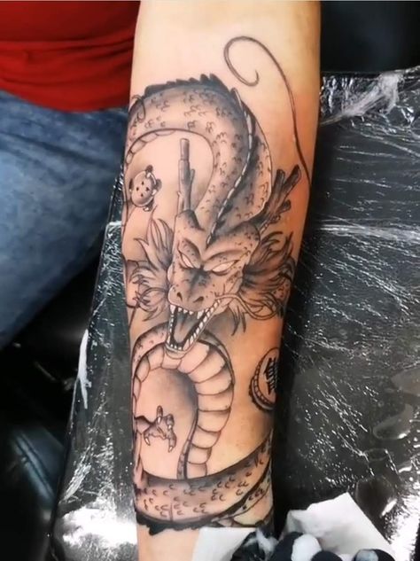 Shenron Tattoo, Long Tattoo, Shen Long Tattoo, Pop Culture Tattoos, Japanese Leg Tattoo, Dbz Tattoo, Culture Tattoos, Cool Half Sleeve Tattoos, Ball Tattoo