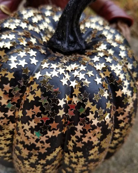 Black & Gold Star Confetti Pumpkin #Halloween #Fall #Decor Sparkly Halloween Decorations, Celestial Pumpkin, Confetti Pumpkin, Celestial Halloween, Star Pumpkin, Sparkly Halloween, Autumn Moodboard, Gold Halloween, Gold Pumpkins