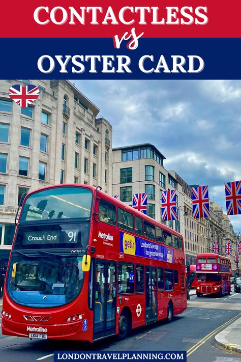 Learn the differences between using a contactless card and an Oyster card for London transport. Find out which option is best for you and how to pay for London transport easily and efficiently. Oyster Card London, London Transportation, London In November, London In August, London Overground, Visiting London, Oyster Card, London Itinerary, Day Trips From London