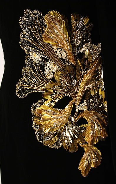 Crazy Quilting, Tambour Beading, Haute Couture Embroidery, Gold Work Embroidery, Textil Design, Tambour Embroidery, Couture Embroidery, Gold Embroidery, Gold Work