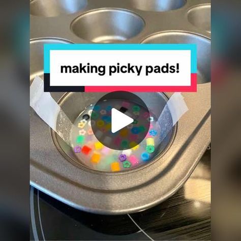 Diy Picky Pad Tutorial, Diy Picking Pad, Diy Picky Pad, Picky Pad Diy, Gifts For My Dad, Picky Pad, Skin Picking, Diy Fidget Toys, Beads Clay