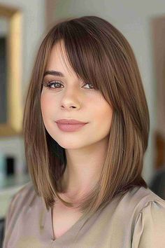 Full Bangs Hairstyle, Haircuts For Medium Length Hair, Side Part Hairstyles, Layered Haircuts For Medium Hair, Best Haircuts, Fall Hair Cuts, Hair And Makeup Tips, Warm Chocolate, Haircuts For Medium Hair