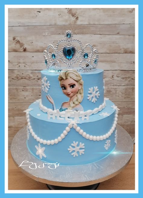 Anna Elsa Cake Design, Frozen Birthday Cake Fondant, Frozen Cakes Ideas, Elsa Themed Birthday Cake, Elsa Bday Cake, Simple Frozen Cake Design, Elsa Cakes Birthday, Disney Princess Cake Ideas Simple, Frozen Cakes Birthday