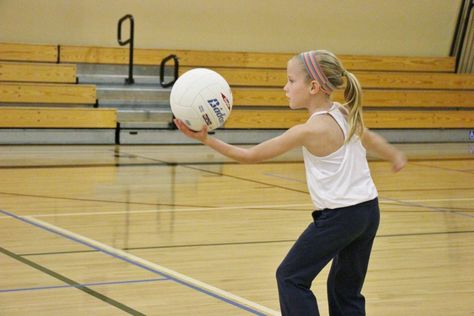 5 Simple, Easy, Volleyball Drills for Kids to Practice | AthleticLift Volleyball Serving Drills, Volleyball Drills For Beginners, Kids Volleyball, Youth Volleyball, Volleyball Camp, Best Volleyball Shoes, Elementary Physical Education, Physical Education Lessons, Volleyball Skills