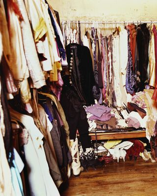 Closet envy Messy Closet, Tips For Organizing, Clearing Clutter, Easy Organization, Good Housekeeping, Organization Help, Cleaning Organizing, You Call, Simple Tricks