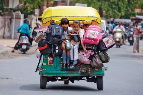 How kids around the world get to school. I hate that I don't have a group of students to share this with! Schools Around The World, Indian People, Rural India, Kids Around The World, History Of India, Vintage India, Unbelievable Facts, School Time, India Travel