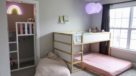 Ikea Kura Twin Over Full Hack, Kira Bed Ikea, Ikea Kura With Full Bed Under, Kura Full Bed Hack, Kura Bed Shared Room, Kura Bed With Full Bed Under, Ikea Kura Full Bed Under, Släkt Bed Ikea Kids Room, Ikea Kura Double Bed Hack