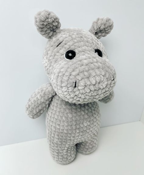 Crocheted Cow Pattern, Crochet Hippo, Amigurumi Minta, Crochet Toys Free, Easy Crochet Animals, Crochet Cow, Crochet Animals Free Patterns, Beginner Crochet Projects, Crochet Amigurumi Free Patterns