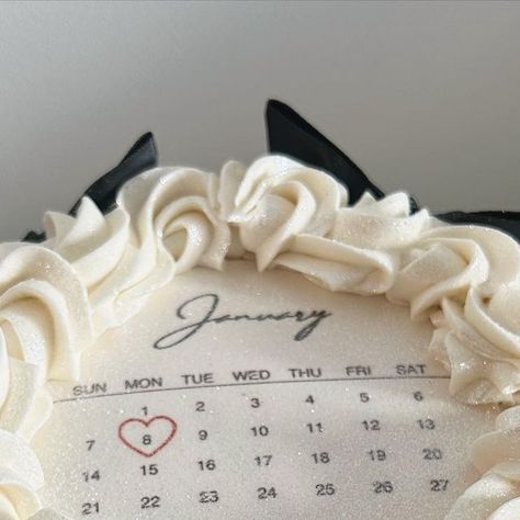 CAKED.byBryce on Instagram: "Book your calendar cakes today 🖤🗓️ Email: Caked.bybryce@gmail.com for inquires #dmvcakes #calendarcake #vintagecakes #birthdaycake #dmvbaker #heartcake" Save The Date Cake Ideas, Calendar Cake Ideas, Calendar Cake Design, Calendar Birthday Cake, Save The Date Cake, Calendar Cake, Bday Aesthetic, Birth Cakes, Anniversary Cake Designs