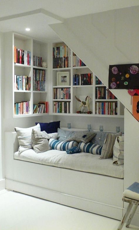 Library Diy, Under Stairs Nook, Stair Nook, Miniature Couch, تحت الدرج, درج السلم, Staircase Storage, Private Library, Patio Couch