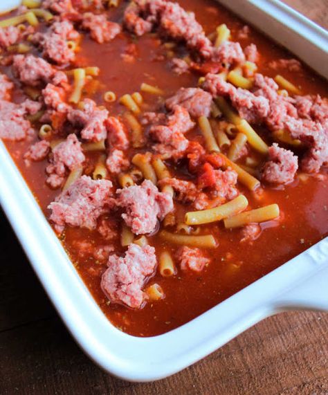 Easy Party Side Dishes, Baked Ziti Crockpot, Ricotta Pasta Bake, Easy Sausage Recipes, Easy Baked Ziti, Ziti Recipe, Sausage Pasta Recipes, Ziti Pasta, Ragu Recipe