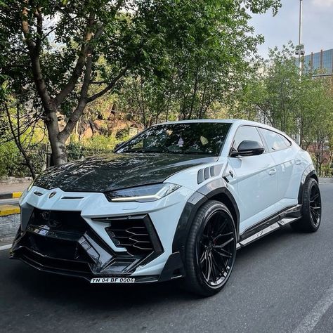 Urus Custom Lamborghini Urus, Ian Wallpapers, Mansory Urus, Lamborghini Urus Mansory, Lambo Truck, Urus Lamborghini, Dream Cars Lamborghini, Luxury Cars Range Rover, Sport Suv