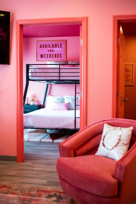 Reno Bachelorette Party, Bachelorette Air Bnb, Air Bnb Bachelorette Party, Air Bnb Party Ideas, Airbnb Theme Ideas, Bachelorette Bedroom, Bachelorette Party House, Bachelorette House, Bachelorette Airbnb