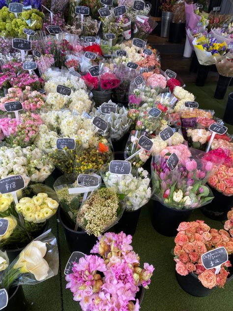 Queen Victoria markets Melb Queen Victoria Market, Queen Victoria, Flower Market, Bananas, Table Decorations, Queen, Flowers, Quick Saves, Home Decor