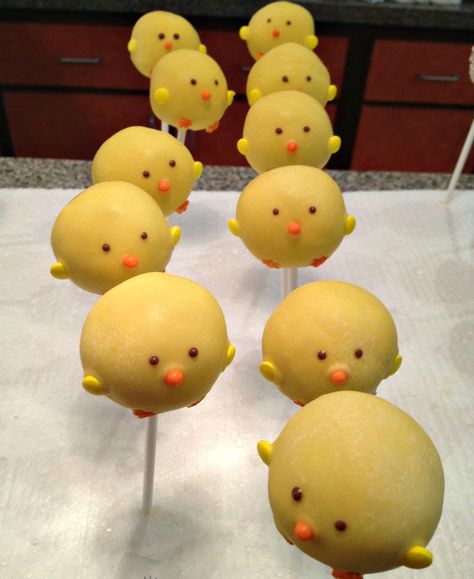 Cute Easter Treats, Duck Birthday Theme, Chick Cake, Duck Baby Shower Theme, Rubber Ducky Party, Rubber Duck Birthday, Easter Cake Pops, Ducky Baby Showers, Duck Cake