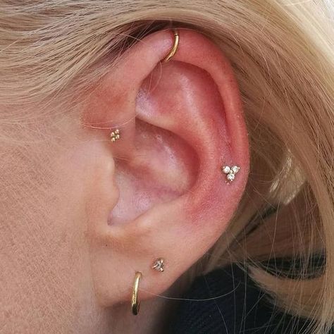 Promise Rings Set, Minimalist Ear Piercings, Constellation Piercings, Cool Ear Piercings, Pretty Ear Piercings, Ear Parts, Cute Ear Piercings, Promise Ring Set, Ear Style