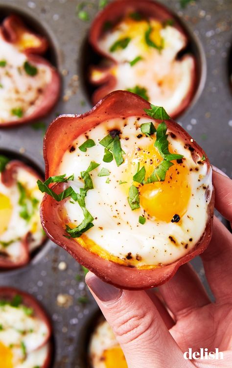 Ham Egg Cups, Egg And Grapefruit Diet, Egg Cups Recipe, 1000 Calorie, Egg Diet Plan, Boiled Egg Diet Plan, Boiled Egg Diet, Ham Cheese, Egg Muffins