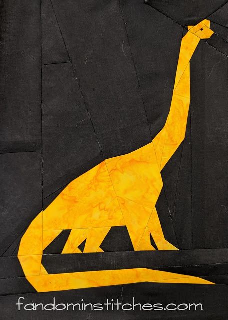 Dinosaur Paper Piecing Pattern, Dinosaur Quilt Block Pattern, T Rex Footprint, Welcome To Jurassic Park, Dino Blanket, Paper Peicing Patterns, Themed Quilts, Quilt Layouts, Dinosaur Quilt